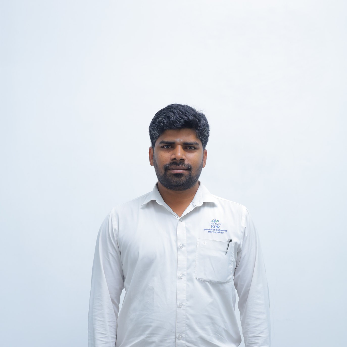Dr. RAVINDRAN S